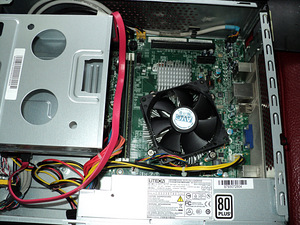 EMachines EL1350 (3 фото из 3)