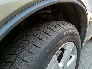 Volvo XC90 2.4 D5 120kW (12 foto / 12)