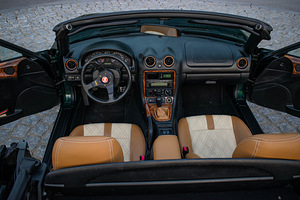 Mazda MX-5 (8 фото из 15)