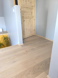 Naturaalparkett tamm klassik valge 14x182 UV-õli II.sort (2 foto / 4)