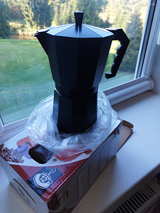 UUS Kohvimasin 600 ml 12 tassis (4 foto / 4)