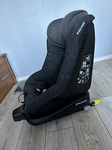 Maxi Cosi TobiFix 9-18 кг с креплениями isofix (2 фото из 5)