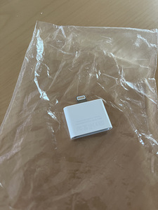 Originaal Apple 30pin - Lightning adapter (2 foto / 2)