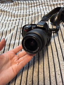 Nikon D3100 + 18-55mm objektiv (3 foto / 4)