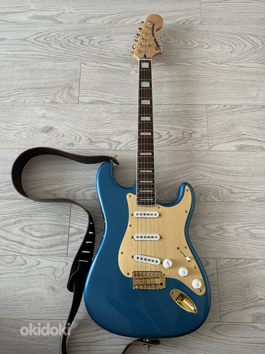 Fender Squier Stratocaster 40th anniversary gold edition (foto #1)
