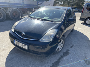 Toyota Prius (1 foto / 2)