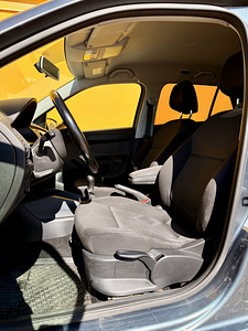 Škoda Fabia (8 foto / 15)
