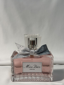 Dior naiste parfüüm (1 foto / 2)