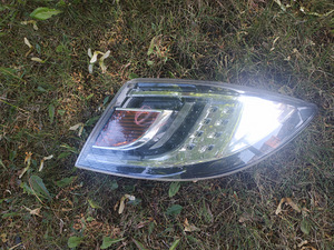 Задний правый фонарь на крыле Mazda 6 gh