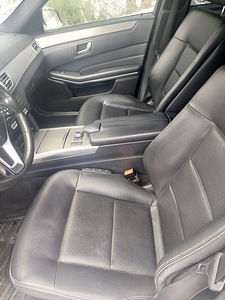 Mercedes-Benz E 220 2.2 E BLUE TEC (12 foto / 15)