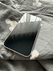 iPhone 13 256 GB (1 foto / 4)