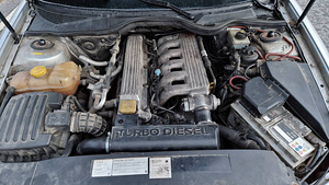 Opel Omega 2.5td 96kW, manuaal (5 foto / 9)