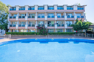 CLUB APERION BEACH HOTEL (2 foto / 10)
