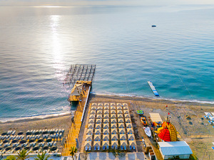 OJI BEACH HOTEL (7 фото из 10)