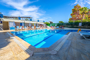 GALAXY BEACH HOTEL (3 фото из 10)