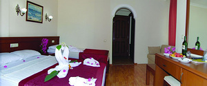 ASTORIA HOTEL (5 foto / 6)