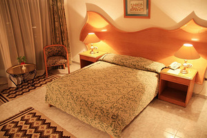 TURQUOISE BEACH HOTEL (6 фото из 10)