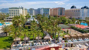 HOLIDAY PARK RESORT (1 foto / 10)