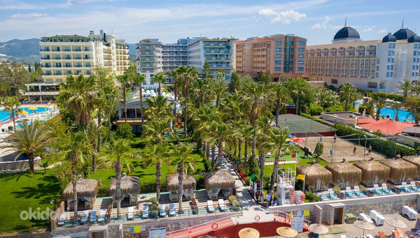 HOLIDAY PARK RESORT