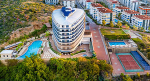 MICHELL HOTEL & SPA (3 фото из 10)