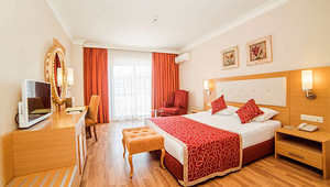 ALAIYE RESORT HOTEL (2 foto / 10)