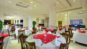 CHARMILLION CLUB AQUA PARK (8 foto / 10)