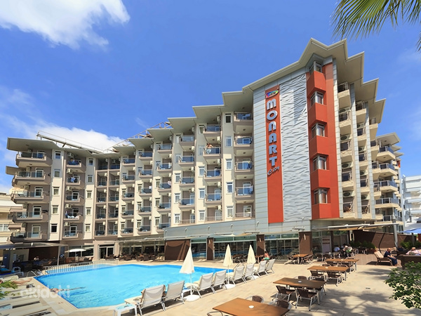 MONART CITY HOTEL