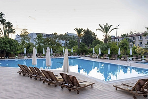 PINE HOUSE HOTEL (3 фото из 10)