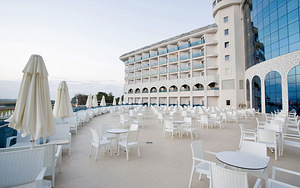 WATER SIDE RESORT & SPA (3 foto / 10)