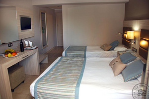 PALMERAS BEACH HOTEL (7 foto / 10)