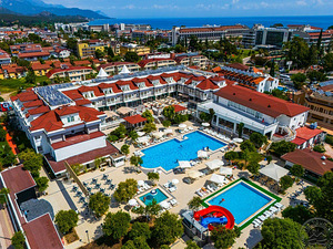 VIKING GARDEN HOTEL & SPA (1 foto / 10)