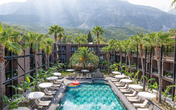 HOTEL GOLDEN SUN