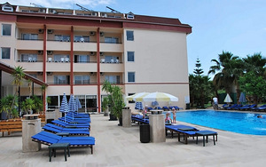 CASTLE PARK HOTEL (4 foto / 10)