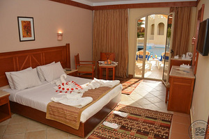 ROMANCE REGENCY CLUB (4 foto / 9)