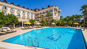 L’OCEANICA BEACH RESORT HOTEL (2 foto / 10)