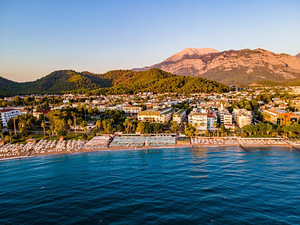 LANCORA BEACH HOTEL (3 foto / 10)