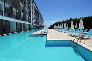 LONICERA WEST HOTEL (2 foto / 10)