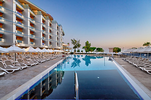 GRAND KAPTAN HOTEL (5 foto / 10)