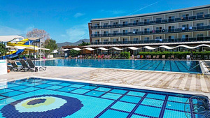 UTOPIA BEACH CLUB (3 фото из 10)