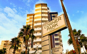 THE CORNER PARK HOTEL (7 foto / 16)