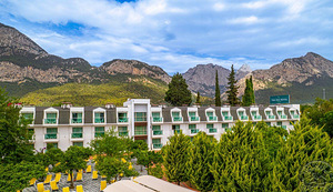 THE NIX HOTEL (3 фото из 10)