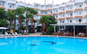 UK HOTEL KIRIS (2 фото из 10)