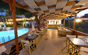 ANITAS BEACH HOTEL (6 foto / 10)