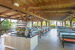 DOBEDAN BEACH RESORT COMFORT (7 foto / 10)