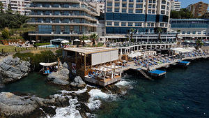 CHARISMA DE LUXE HOTEL (6 foto / 10)