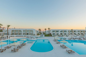 SUNRISE WHITE HILLS RESORT (2 foto / 10)
