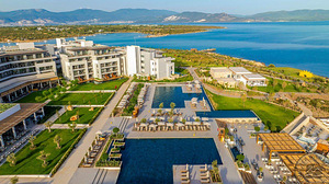 ANDA BARUT COLLECTION (4 фото из 10)