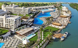 TITANIC DELUXE BELEK (1 foto / 10)