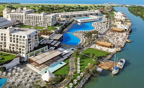 TITANIC DELUXE GOLF BELEK