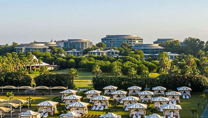 CALISTA LUXURY RESORT (3 foto / 10)